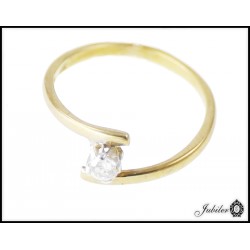Piękny złoty pierścionek zdobiony cyrkonią p. 333 8541983104
