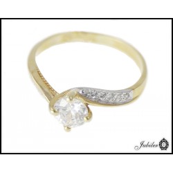 Piękny złoty pierścionek zdobiony cyrkonią p. 333 8542039889