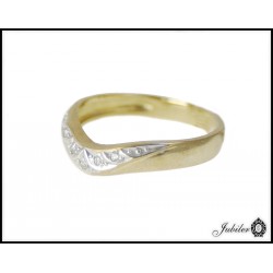  Piękny złoty pierścionek zdobiony cyrkoniami p 333 8664986018